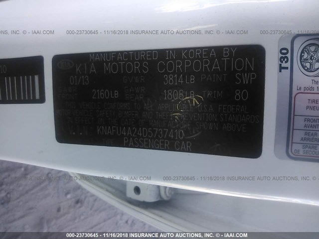 KNAFU4A24D5737410 - 2013 KIA FORTE EX WHITE photo 9