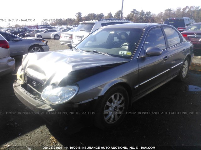 KMHWF35H04A001380 - 2004 HYUNDAI SONATA GLS/LX GRAY photo 2