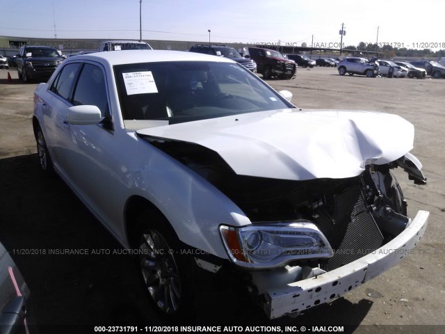 2C3CCAAG8DH556326 - 2013 CHRYSLER 300 WHITE photo 1