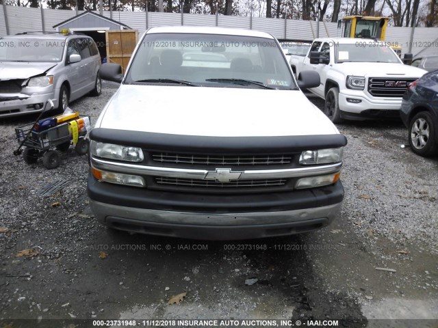 1GCEC14W4YZ180365 - 2000 CHEVROLET SILVERADO C1500 WHITE photo 6