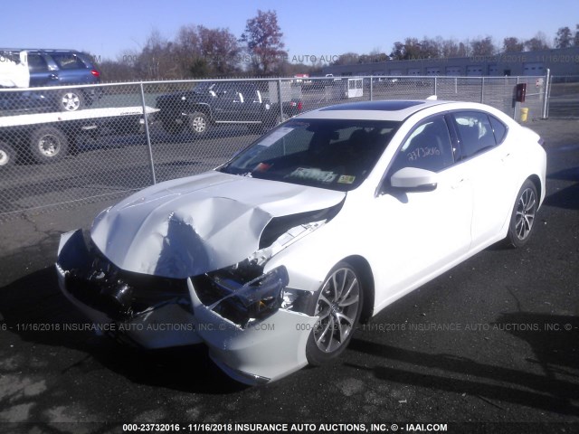 19UUB2F35JA008729 - 2018 ACURA TLX WHITE photo 2