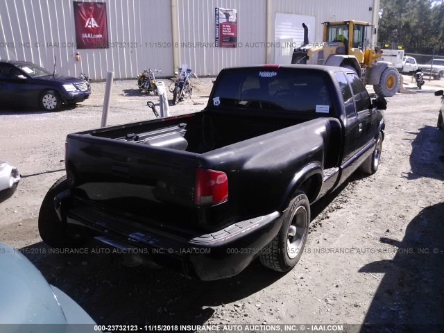 1GCCS195X28259899 - 2002 CHEVROLET S TRUCK BLACK photo 4