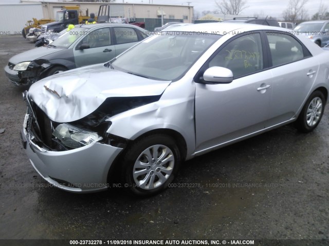 KNAFU4A23C5585649 - 2012 KIA FORTE EX SILVER photo 2