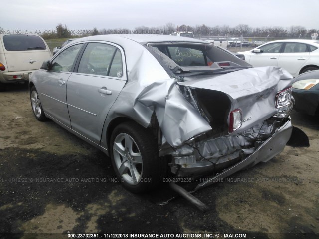 1G1ZA5E15BF137415 - 2011 CHEVROLET MALIBU LS 银色 照片 3