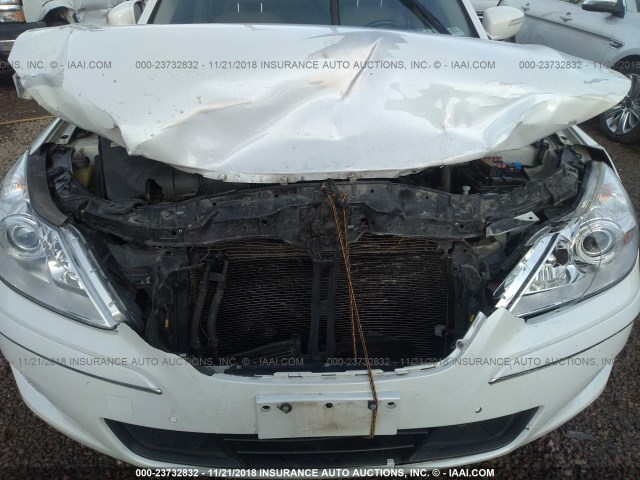 KMHGC4DF6BU114104 - 2011 HYUNDAI GENESIS 4.6L WHITE photo 6