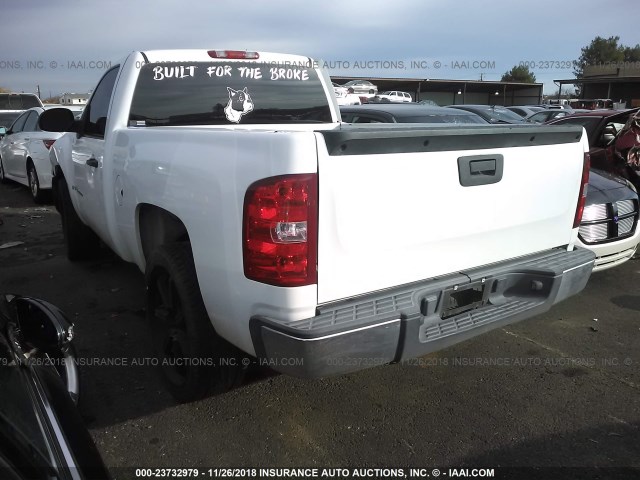 1GCEC14X08Z107891 - 2008 CHEVROLET SILVERADO C1500 WHITE photo 3