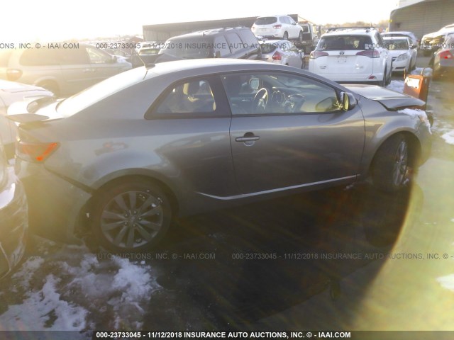 KNAFW6A38D5656991 - 2013 KIA FORTE SX GRAY photo 4