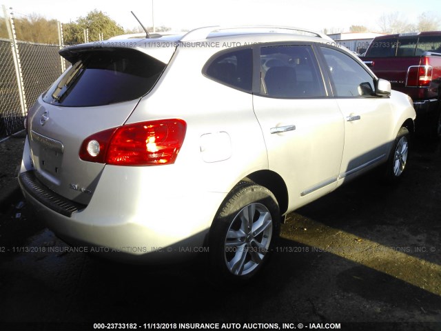 JN8AS5MV0DW112872 - 2013 NISSAN ROGUE S/SV SILVER photo 4