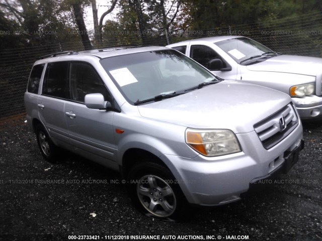 5FNYF18318B052532 - 2008 HONDA PILOT SE SILVER photo 1