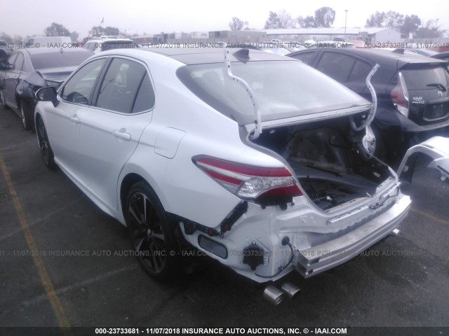 4T1BZ1HK2JU012182 - 2018 TOYOTA CAMRY XSE/XLE Ağ foto 3