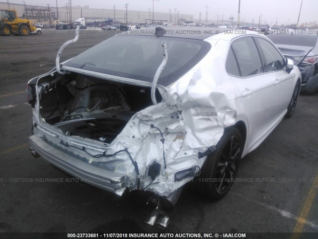 4T1BZ1HK2JU012182 - 2018 TOYOTA CAMRY XSE/XLE Ağ foto 4