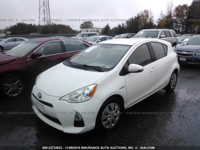 JTDKDTB31C1014655 - 2012 TOYOTA PRIUS C WHITE photo 2