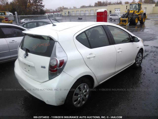 JTDKDTB31C1014655 - 2012 TOYOTA PRIUS C WHITE photo 4