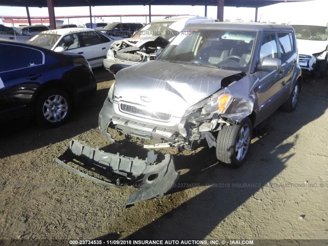 KNDJT2A23B7209556 - 2011 KIA SOUL +/!/SPORT GRAY photo 6