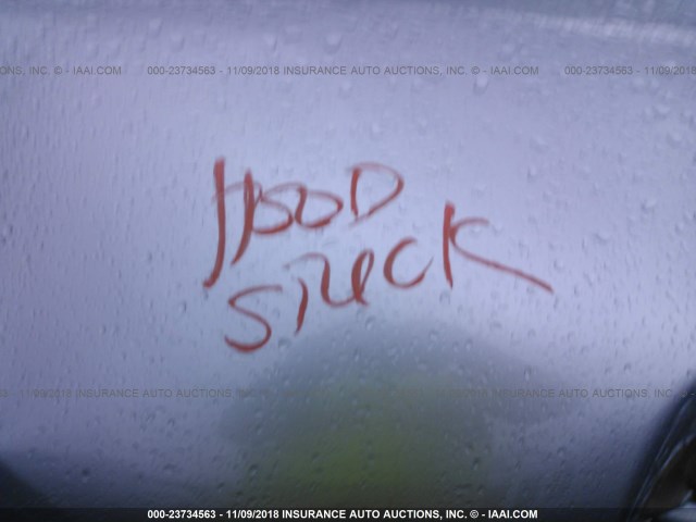 4T1BF1FK9HU335991 - 2017 TOYOTA CAMRY LE/XLE/SE/XSE SILVER photo 10