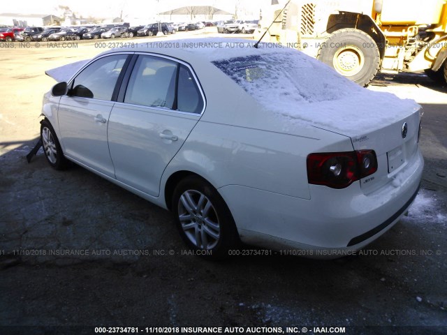 3VWEF71KX7M179584 - 2007 VOLKSWAGEN JETTA WOLFSBURG WHITE photo 3