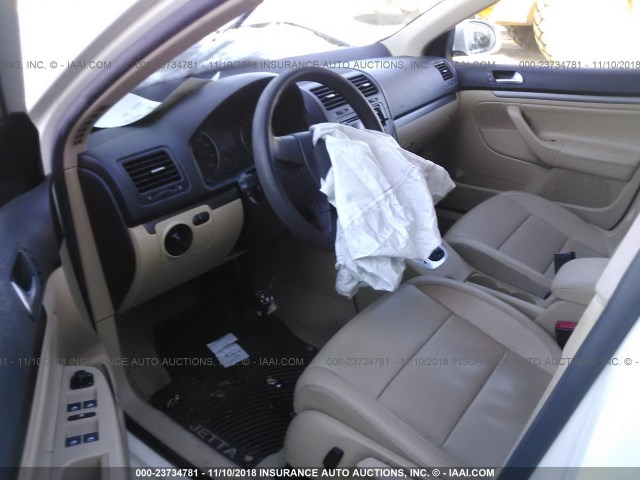 3VWEF71KX7M179584 - 2007 VOLKSWAGEN JETTA WOLFSBURG 白色 照片 5