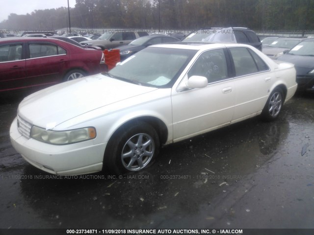 1G6KY5496XU922530 - 1999 CADILLAC SEVILLE STS WHITE photo 2