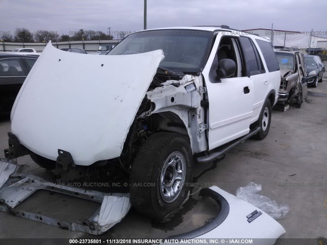 1FMRU15L01LB07436 - 2001 FORD EXPEDITION XLT WHITE photo 2