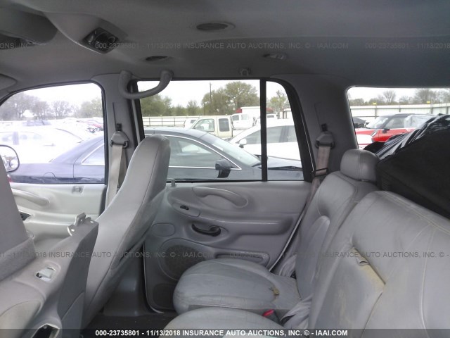 1FMRU15L01LB07436 - 2001 FORD EXPEDITION XLT WHITE photo 8