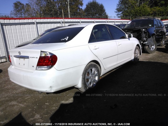 JTDBF32K850162067 - 2005 TOYOTA CAMRY LE/XLE/SE WHITE photo 4