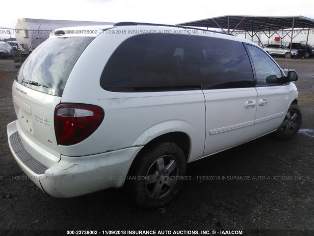 2D4GP44L66R852134 - 2006 DODGE GRAND CARAVAN SXT WHITE photo 4