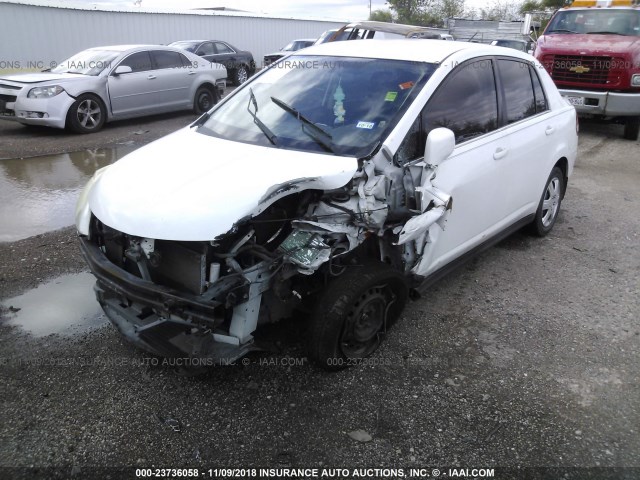 3N1BC11E28L390004 - 2008 NISSAN VERSA S/SL WHITE photo 6