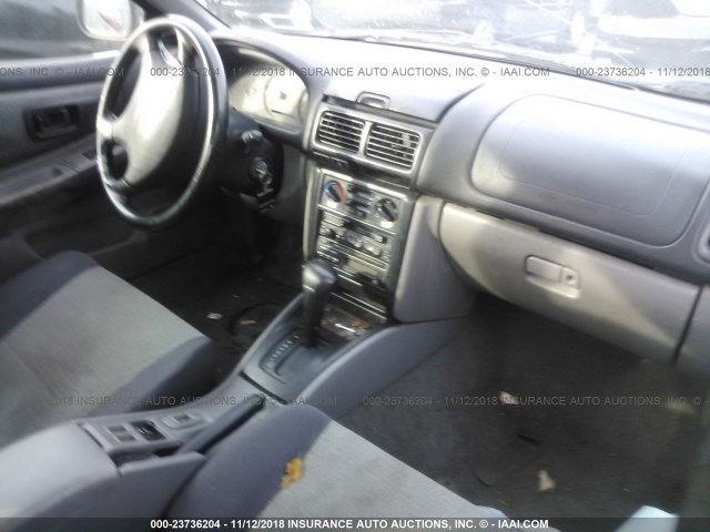 JF1GM43571H401328 - 2001 SUBARU IMPREZA L SILVER photo 5