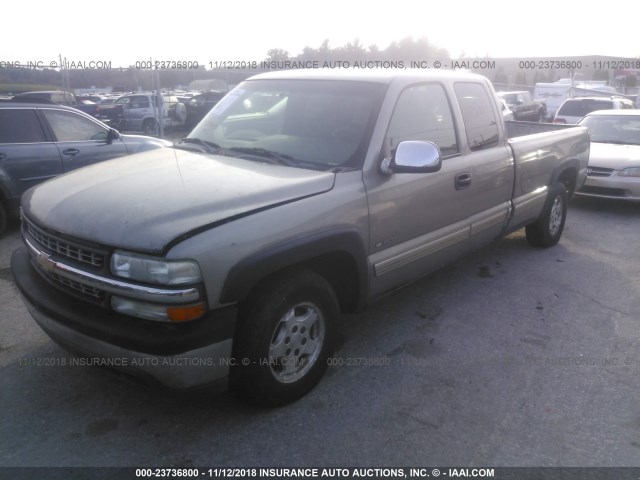 1GCEC19T22E284592 - 2002 CHEVROLET SILVERADO C1500 TAN photo 2