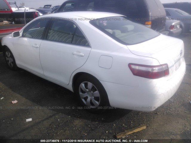 4T1BE46K47U559057 - 2007 TOYOTA CAMRY NEW GENERAT CE/LE/XLE/SE WHITE photo 3
