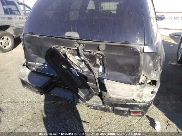 1GNDT13S662350569 - 2006 CHEVROLET TRAILBLAZER LS/LT GRAY photo 6