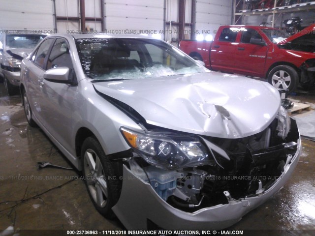 4T1BF1FK7DU650802 - 2013 TOYOTA CAMRY L/SE/LE/XLE SILVER photo 1