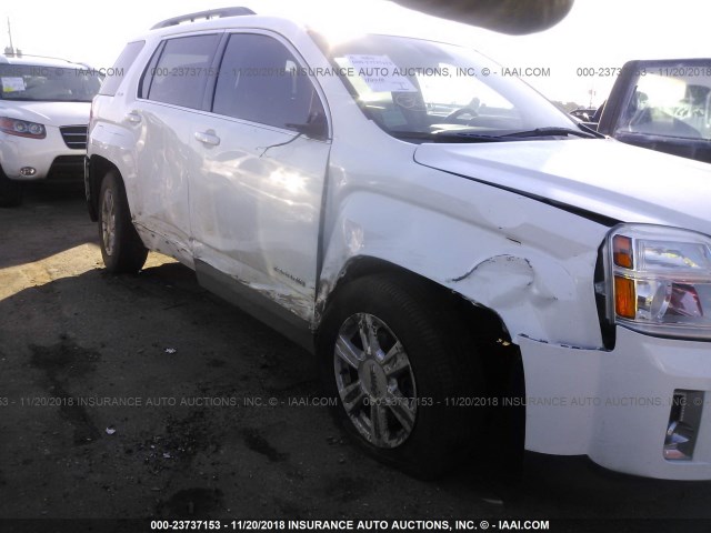 2GKALREK0F6104602 - 2015 GMC TERRAIN SLE WHITE photo 6