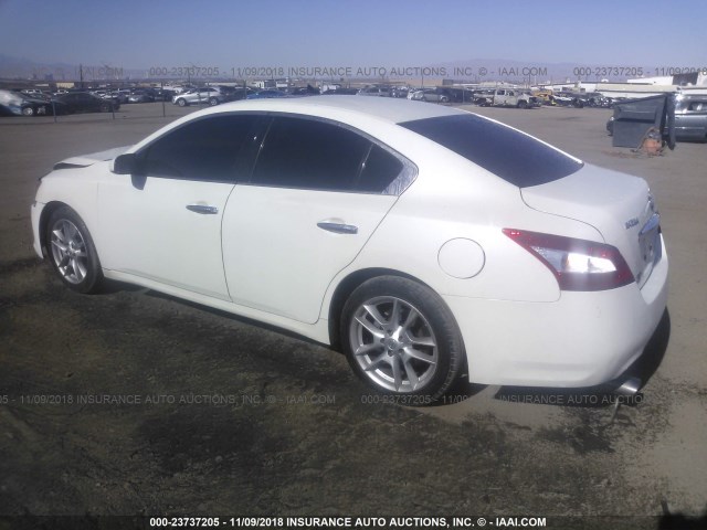 1N4AA51E69C845185 - 2009 NISSAN MAXIMA S/SV WHITE photo 3