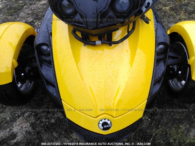 2BXJACA188V002095 - 2008 CAN-AM SPYDER ROADSTER RS YELLOW photo 5