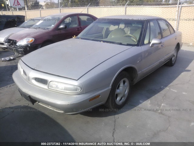 1G3HY52K1T4829079 - 1996 OLDSMOBILE LSS SILVER photo 2
