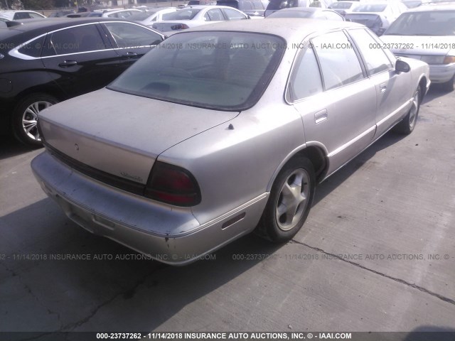 1G3HY52K1T4829079 - 1996 OLDSMOBILE LSS SILVER photo 4
