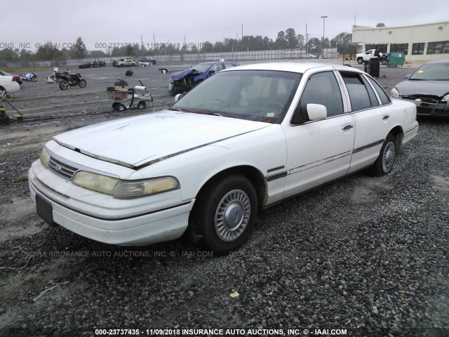 2FACP71W4PX163093 - 1993 FORD CROWN VICTORIA POLICE INTERCEPTOR WHITE photo 2