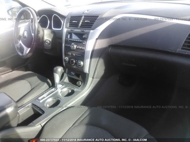 1GNKRGED9BJ184359 - 2011 CHEVROLET TRAVERSE LT GRAY photo 5