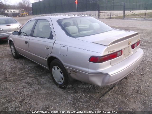 4T1BG22K2XU610995 - 1999 TOYOTA CAMRY CE/LE/XLE BEIGE photo 3