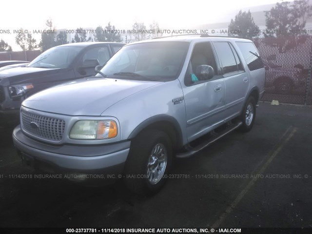 1FMRU15W22LA38647 - 2002 FORD EXPEDITION XLT GRAY photo 2