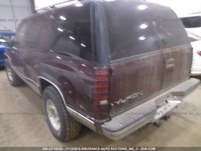 1GKEK13RXXJ712332 - 1999 GMC YUKON MAROON photo 3