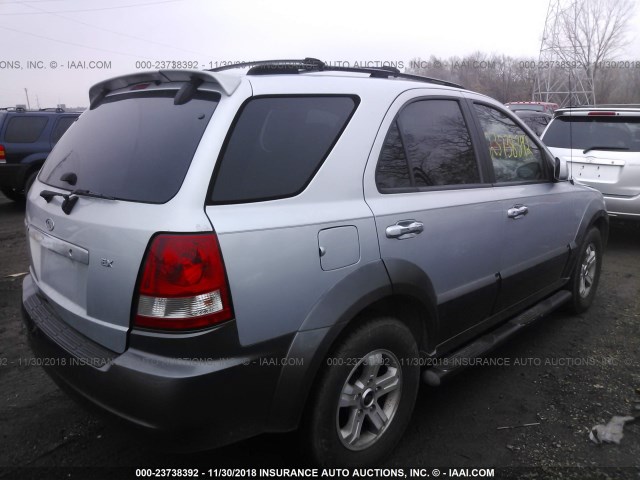 KNDJC733545285538 - 2004 KIA SORENTO EX/LX SILVER photo 4