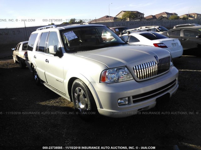 5LMFU275X6LJ23493 - 2006 LINCOLN NAVIGATOR Ақ фото 1