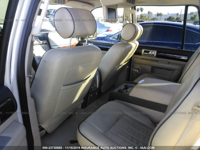 5LMFU275X6LJ23493 - 2006 LINCOLN NAVIGATOR Ақ фото 8