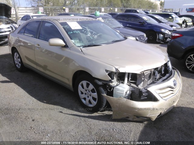 4T1BF3EK6BU695319 - 2011 TOYOTA CAMRY SE/LE/XLE 金色 照片 1