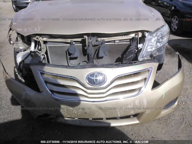 4T1BF3EK6BU695319 - 2011 TOYOTA CAMRY SE/LE/XLE 金色 照片 6