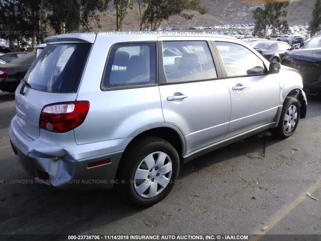 JA4LX31F15U040756 - 2005 MITSUBISHI OUTLANDER LS SILVER photo 4