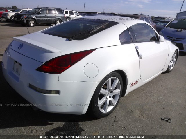 JN1AZ34E84T052355 - 2004 NISSAN 350Z COUPE WHITE photo 4