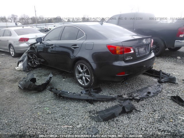 JTHBF5C29A5127575 - 2010 LEXUS IS 250 GRAY photo 3